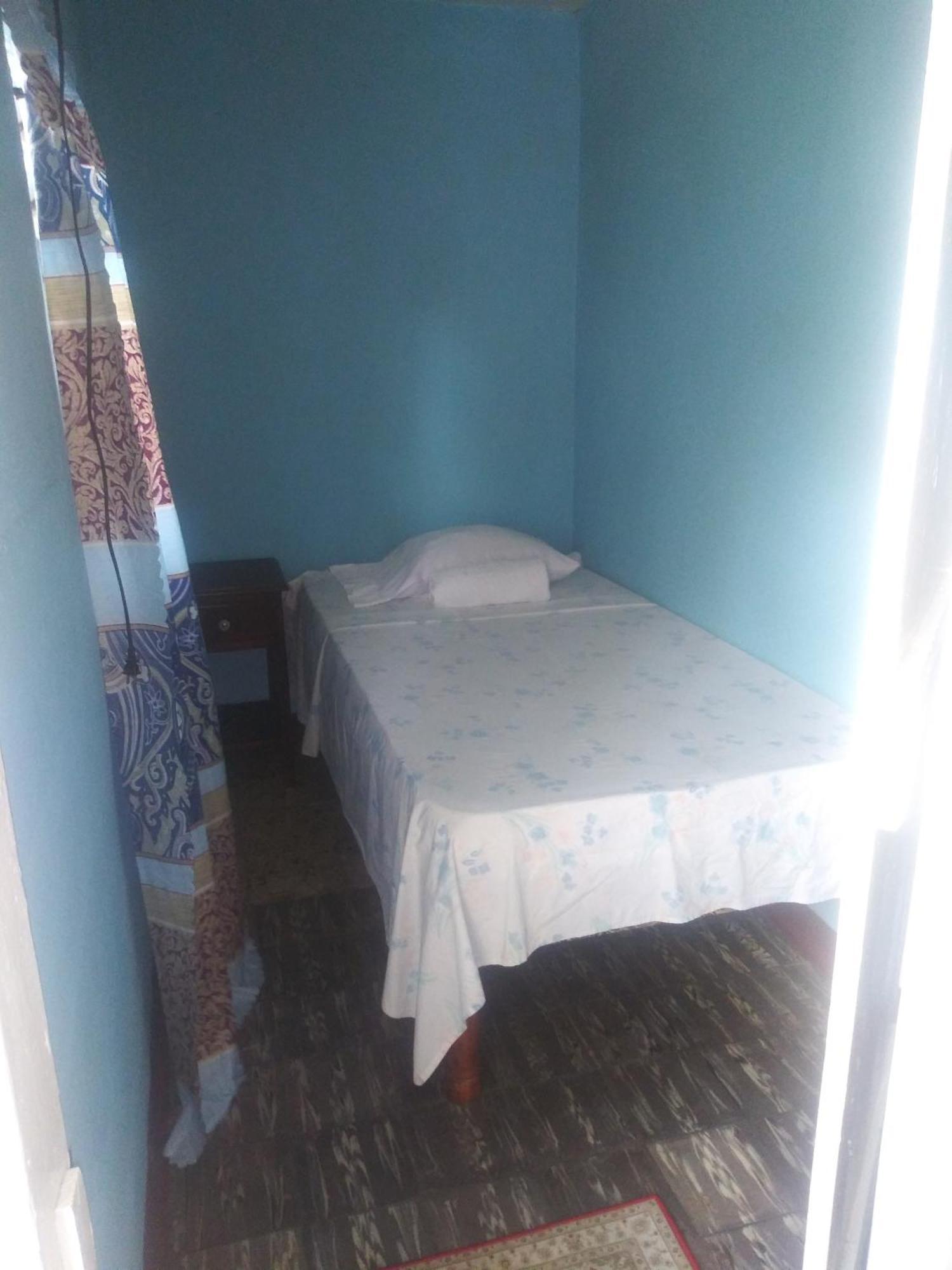 Kingston Airport Bed And Breakfast المظهر الخارجي الصورة